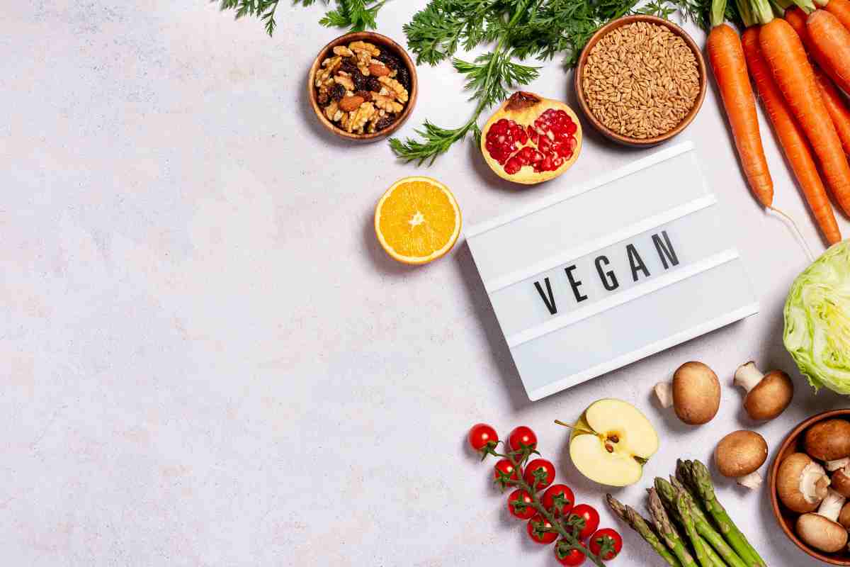 A cosa devi fare attenzione se vuoi essere vegano: “pericolo imminente”, i consigli dei medici